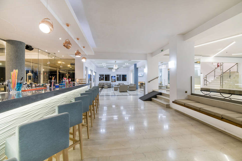 Een foto van de faciliteiten bij Horizon Beach Hotel