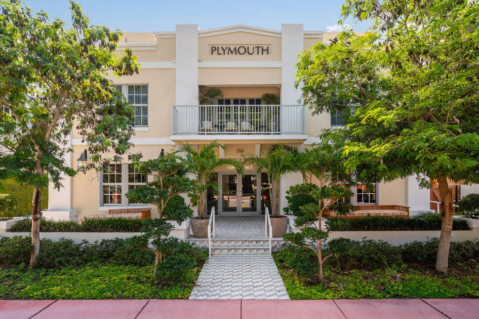 Een foto van The Plymouth Miami Beach