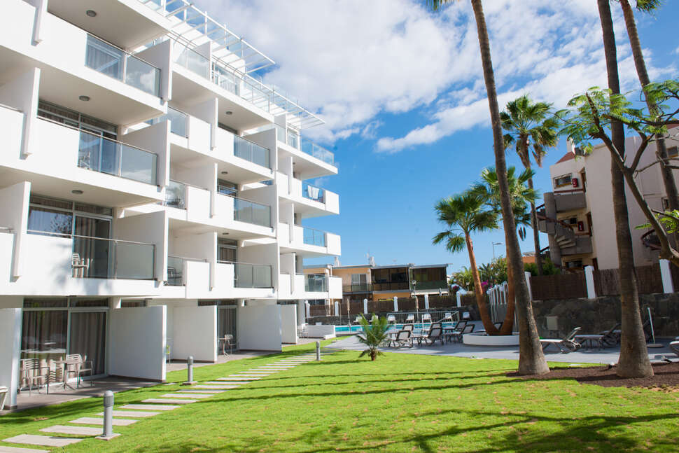 Een foto van de buitenkant van Appartementen El Palmar