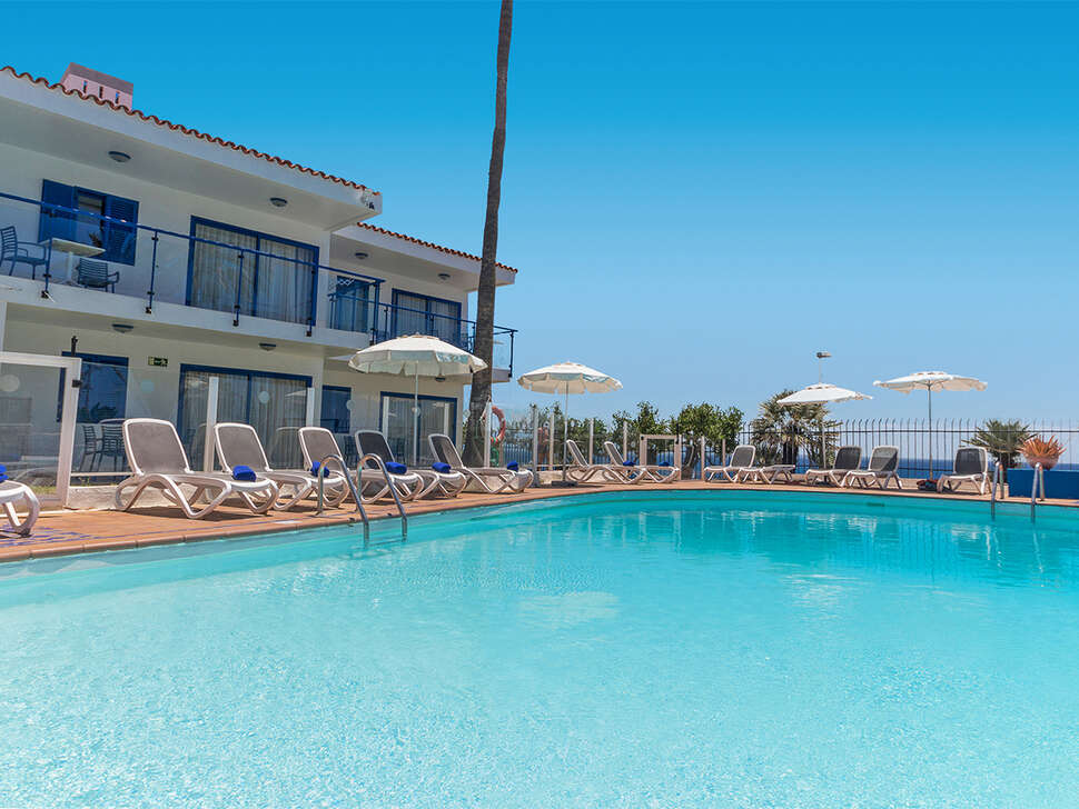 Ein Foto vom Pool im Apartments Los Caribes I