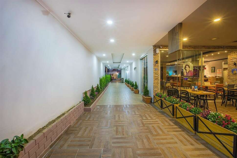 Een foto van de faciliteiten bij Hawaii Suite Beach Hotel