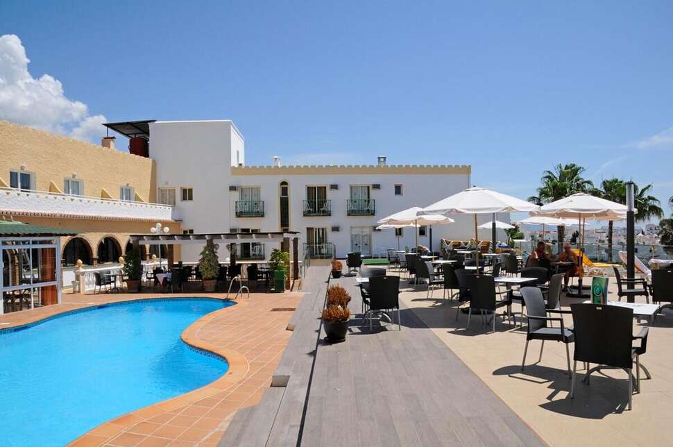 Een foto van een overzicht van Hotel Nerja Club & Spa