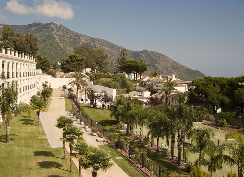 Ein Foto von der Außenansicht des TRH Mijas Hotel
