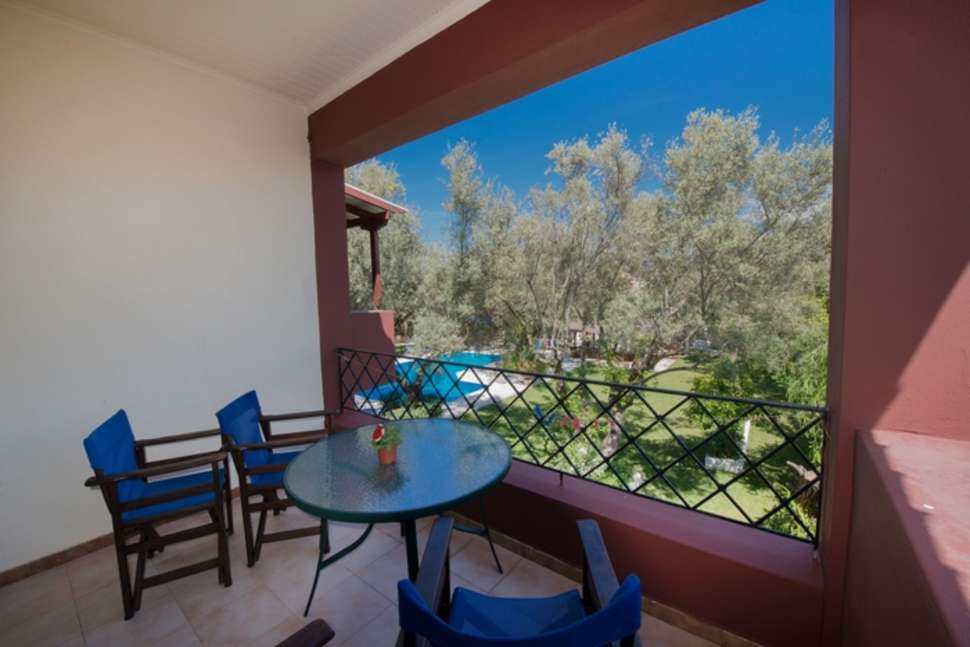 Een foto van het terras bij Villa Kazazis