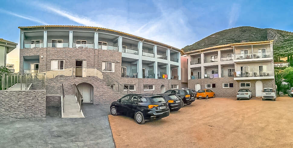Een foto van Three Island View Hotel