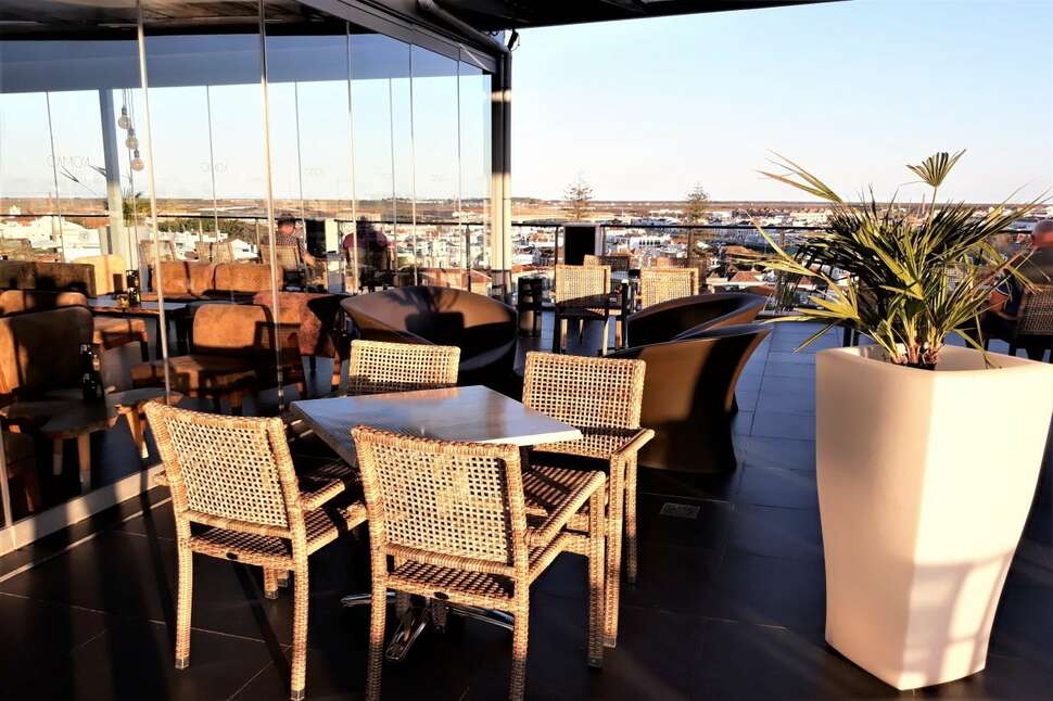 Een foto van de faciliteiten bij AP Maria Nova Lounge