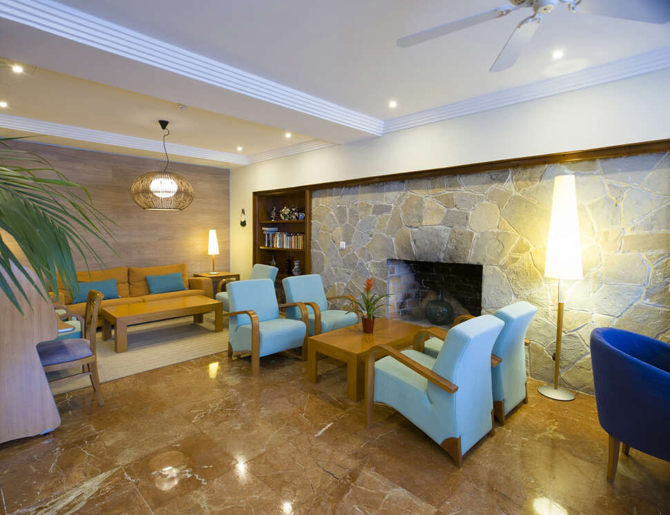 Een foto van het interieur van Hotel Osiris Ibiza