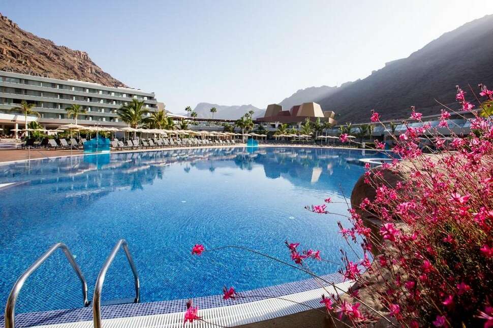 Een foto van het zwembad bij Radisson Blu Resort & Spa Mogan