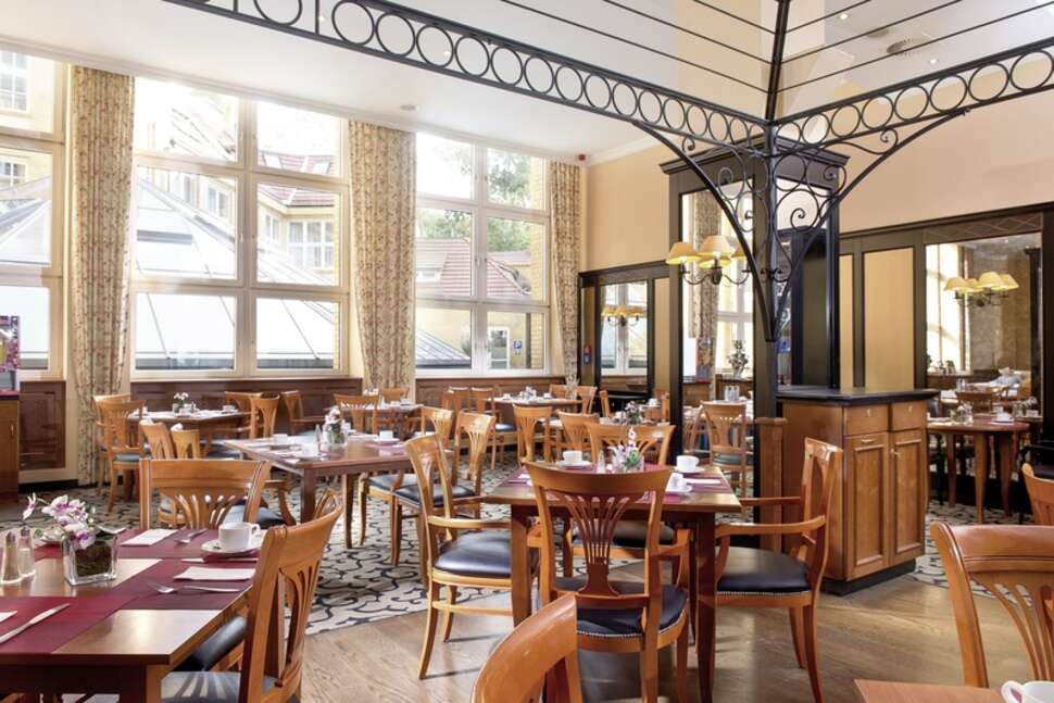 Een foto van het interieur van Wyndham Garden Berlin Mitte