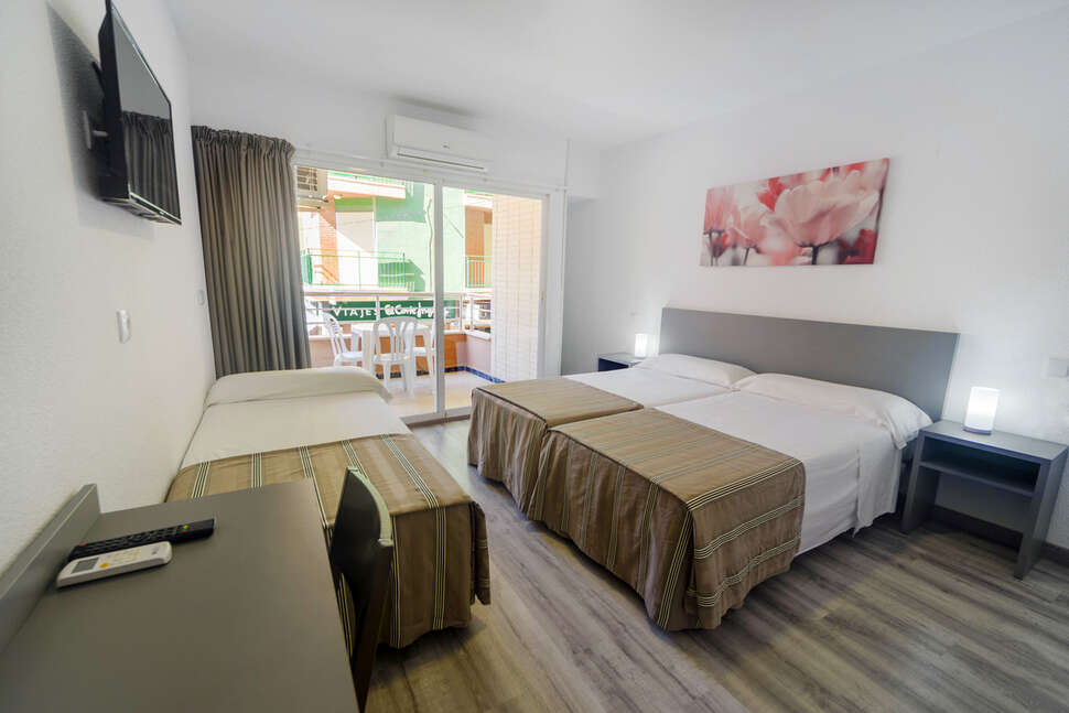 Een foto van Anna Hostal Benidorm