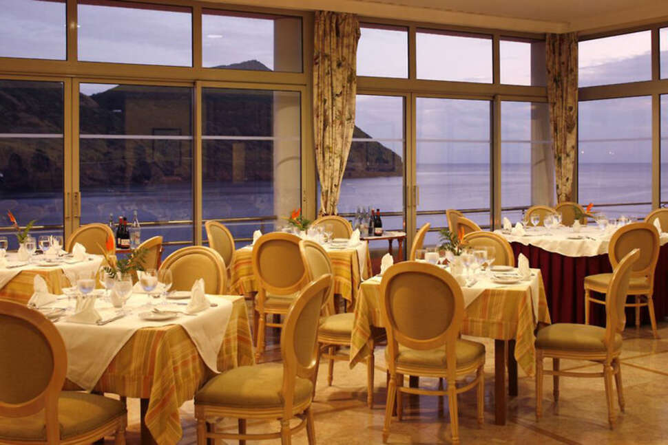 Een foto van de faciliteiten bij Terceira Mar Hotel