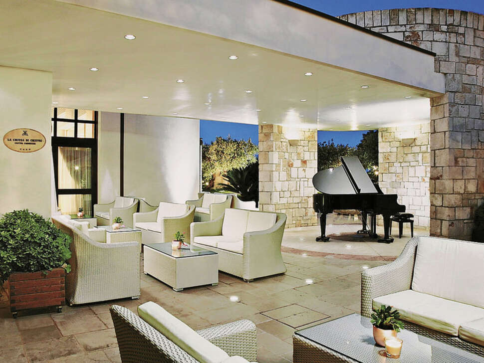 Een foto van het terras bij Grand Hotel la Chiusa di Chietri