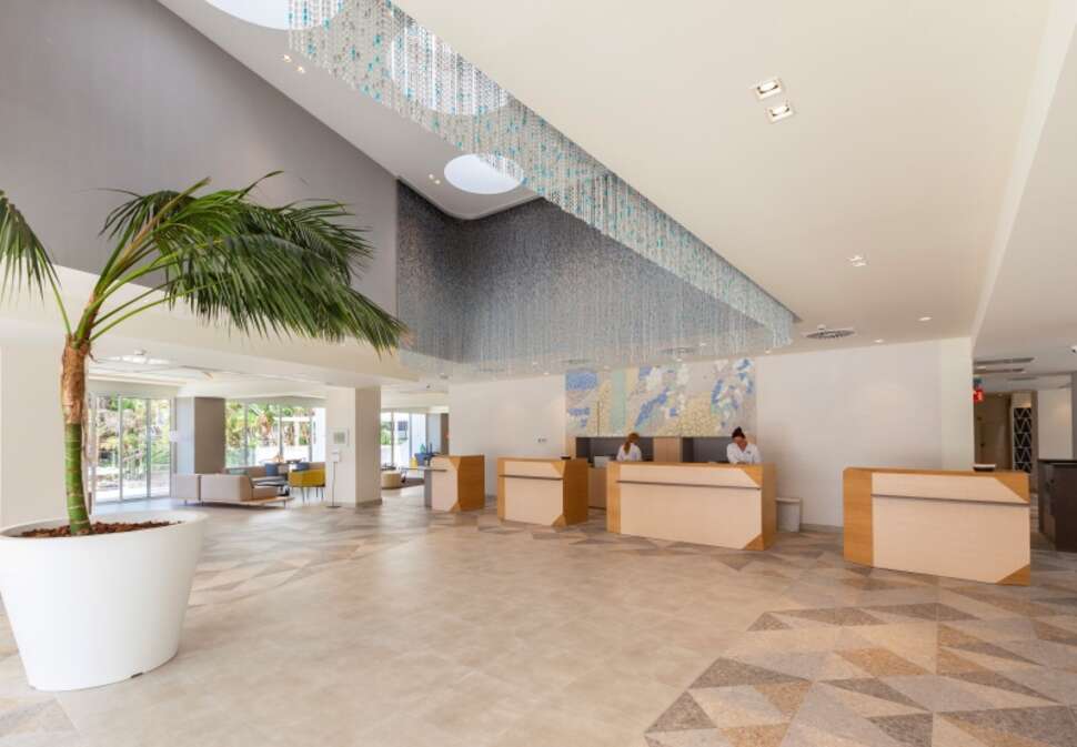 Een foto van het interieur van Abora Buenaventura by Lopesan Hotels