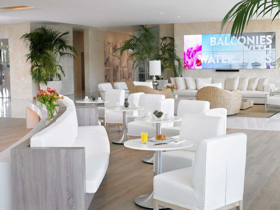 Ein Foto Grand Beach Hotel Bay Harbor
