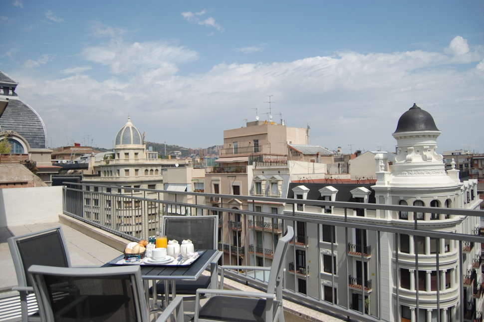 Ein Foto von der Terrasse im Abba Hotel Balmoral