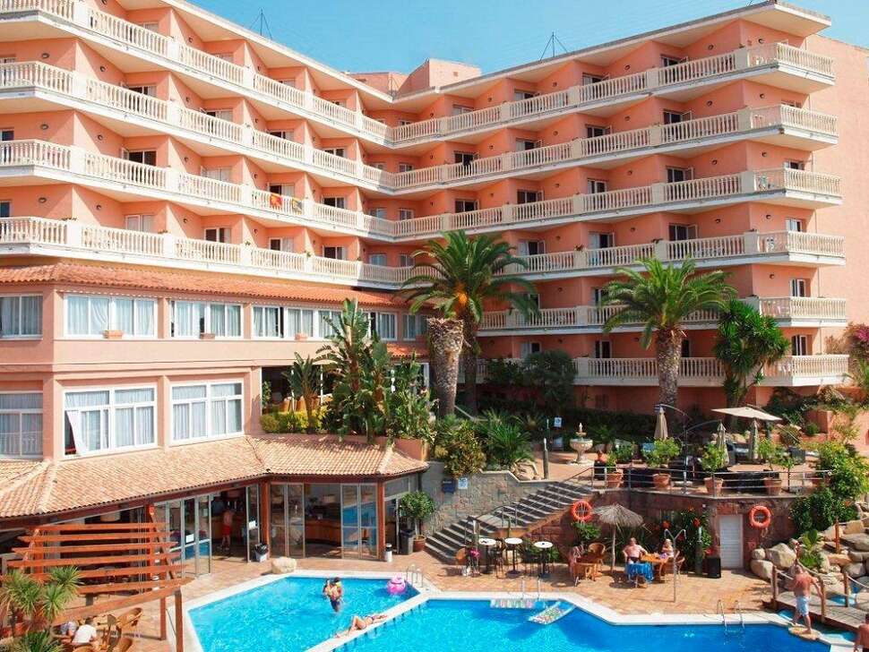 Een foto van het zwembad bij Hotel Alba Seleqtta