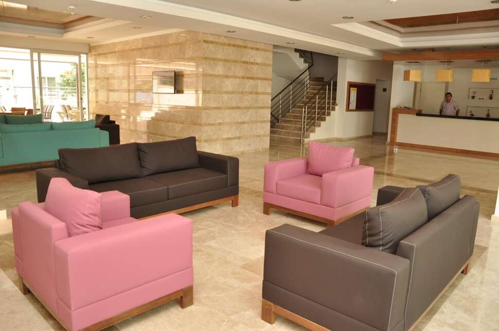 Een foto van het interieur van Almera Park Apart Hotel