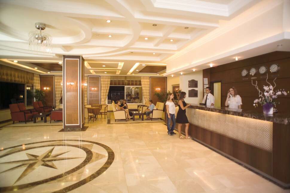 Een foto van het interieur van Sun Star Beach Hotel