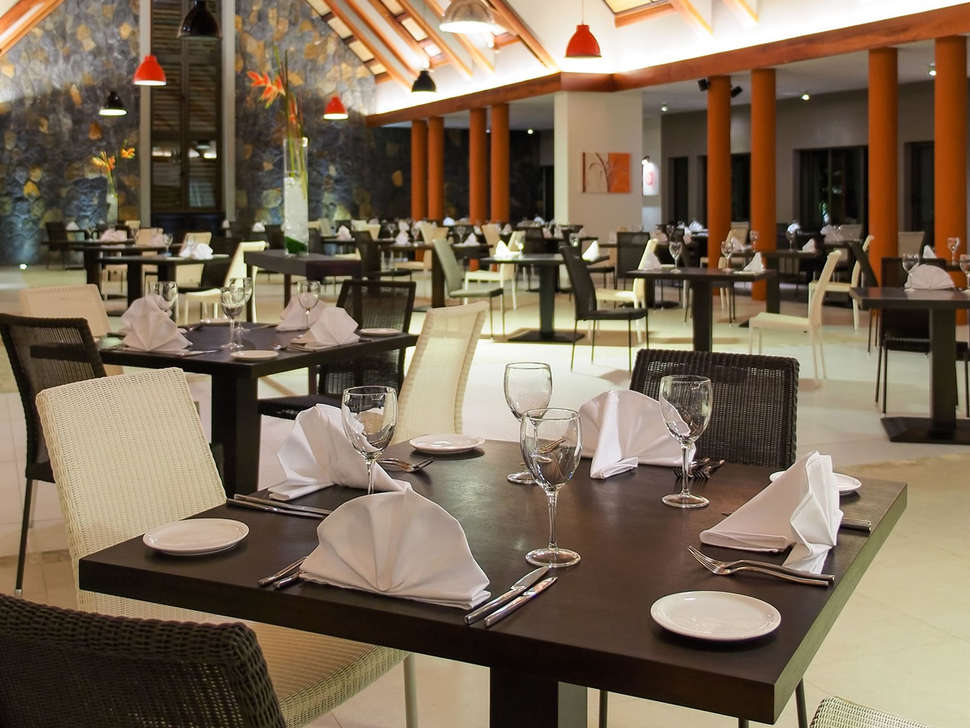 Een foto van de faciliteiten bij Crystals Beach Resort Belle Mare
