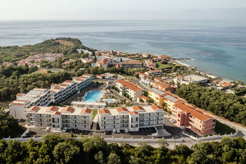 Een foto van Aparthotel Robolla Beach
