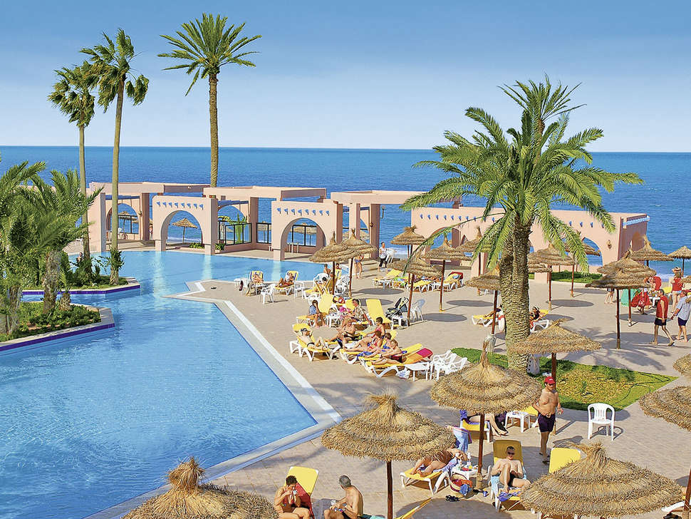 Een foto van het zwembad bij Zita Beach Resort