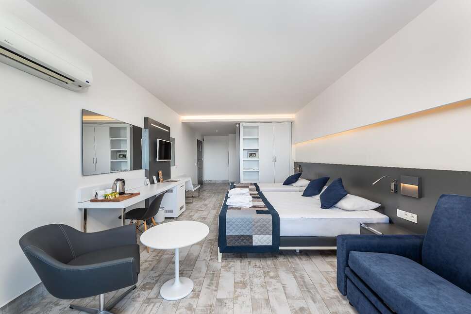 Ein Foto White City Beach Hotel