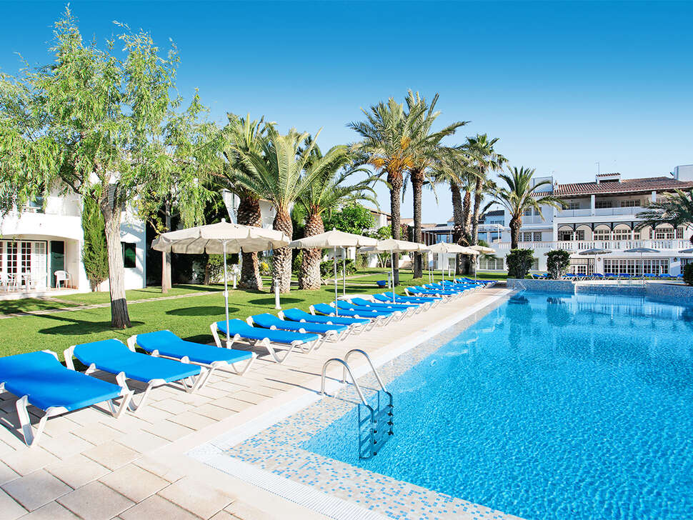 Ein Foto vom Pool im Grupotel Club Menorca