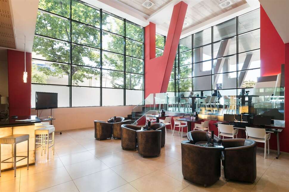 Een foto van de faciliteiten bij Hotel 4 Barcelona