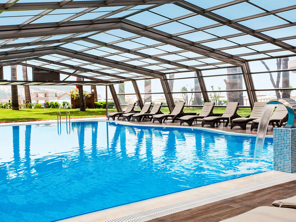 Een foto van het zwembad bij Tusan Beach Resort