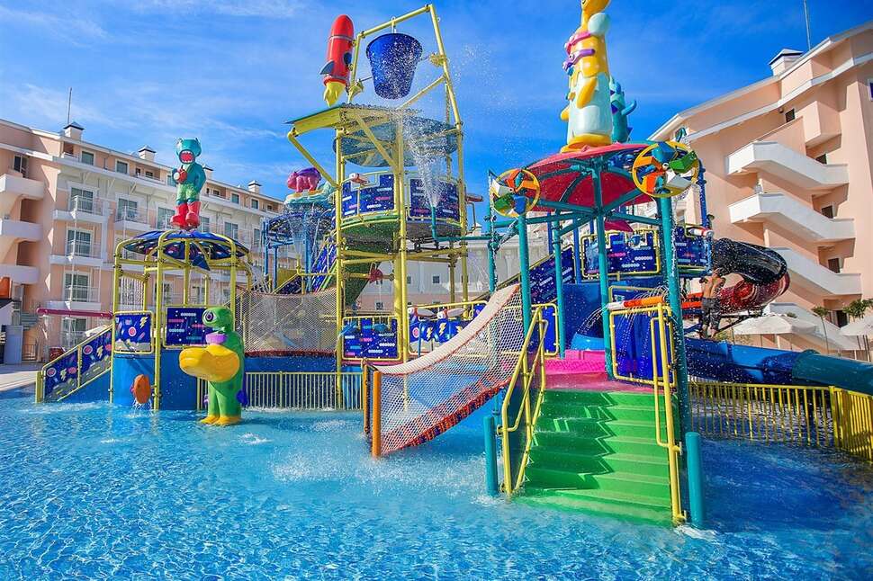 Een foto van het zwembad bij Innvista Hotel Belek