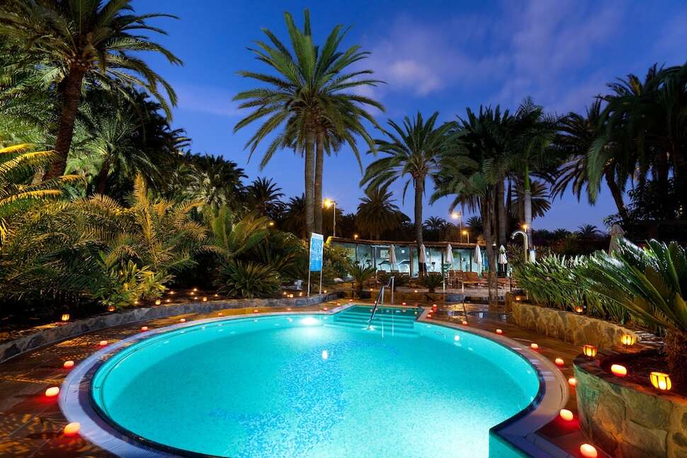 Een foto van het zwembad bij Seaside Palm Beach