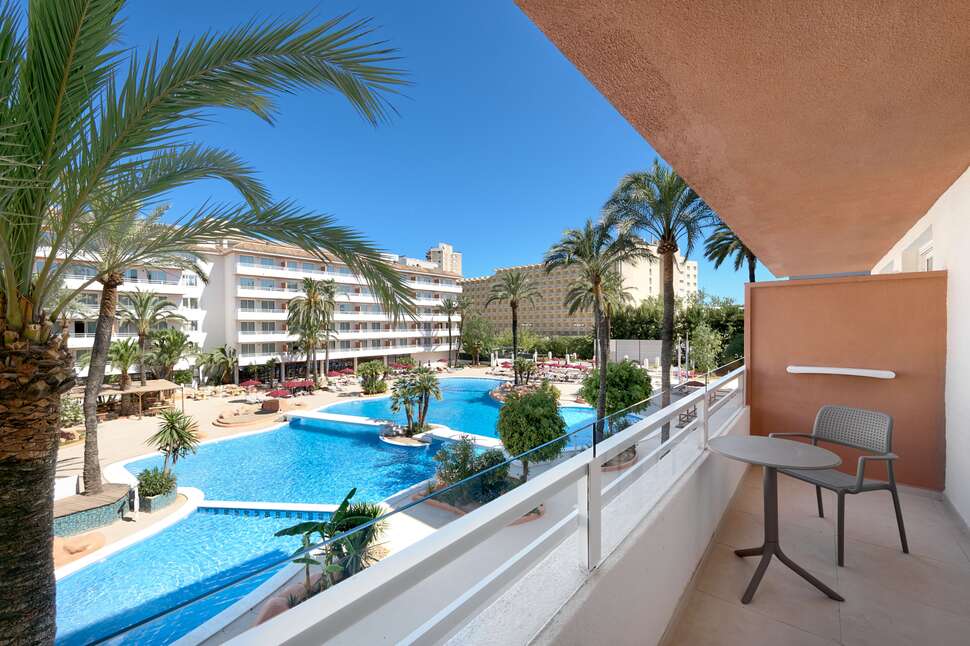 Ein Foto Tent Calvia Beach