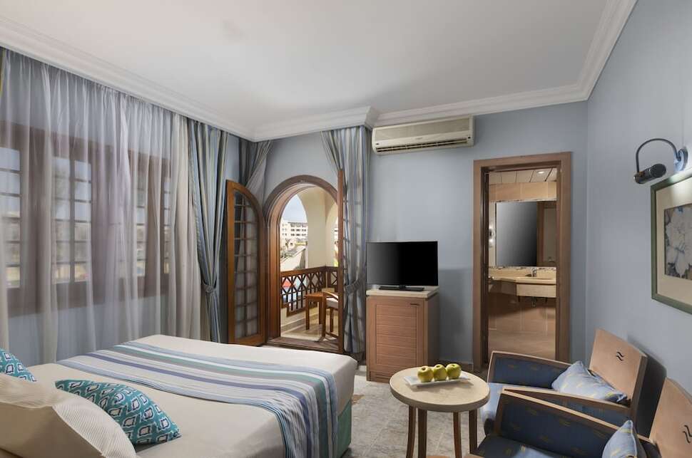 Ein Foto Royal Lagoons Resort & Aqua Park