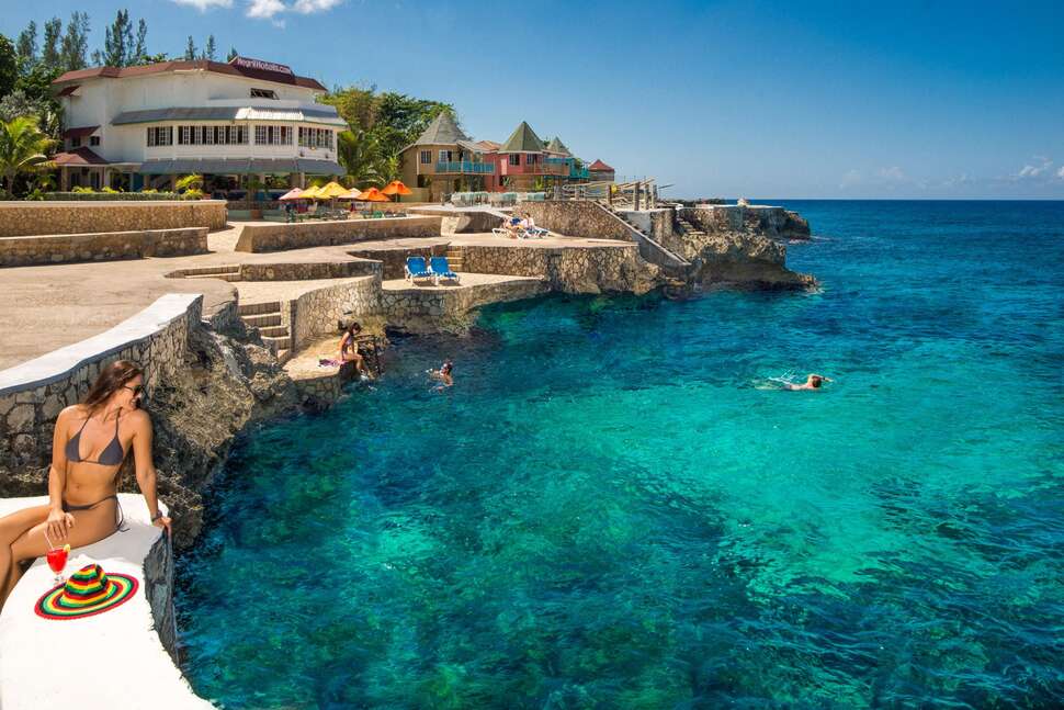 Een foto van de buitenkant van Samsara Cliff Resort