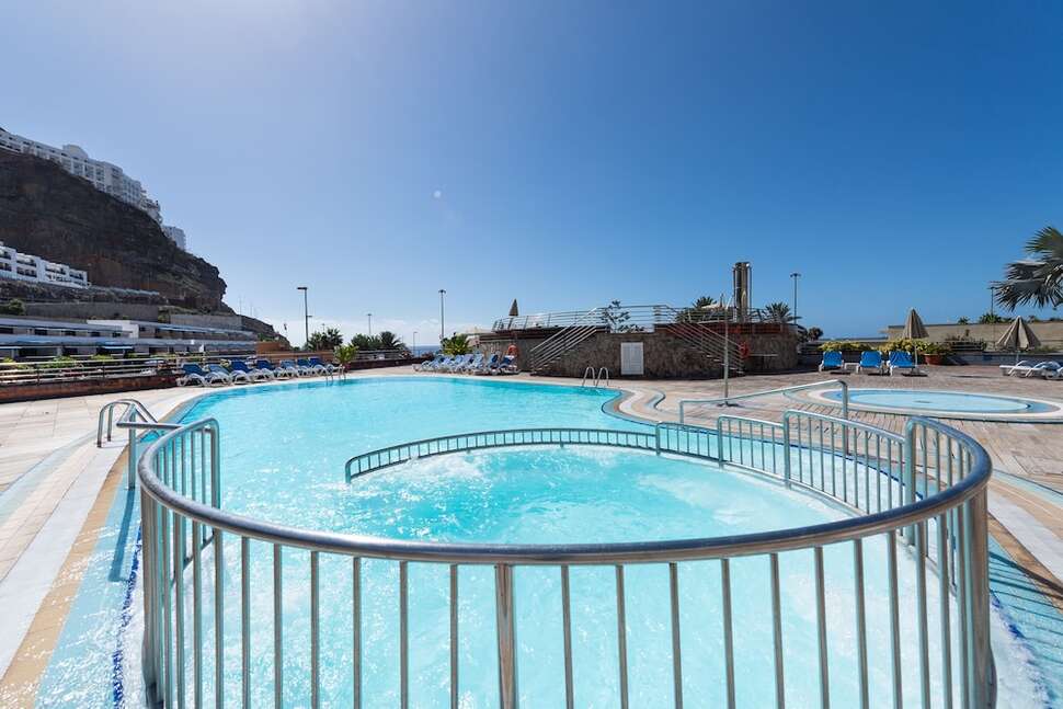 Een foto van het zwembad bij Holiday Club Playa Amadores