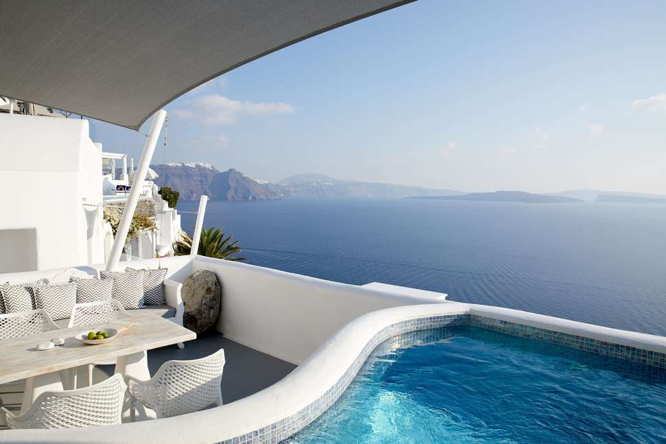 Een foto van La Perla Villas & Suites