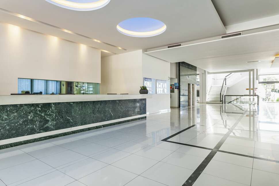 Een foto van het interieur van Blue Sea Beach Resort