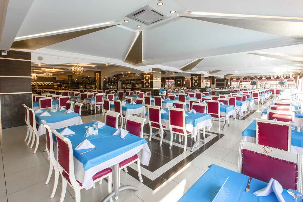 Een foto van de faciliteiten bij Doganay Beach Club