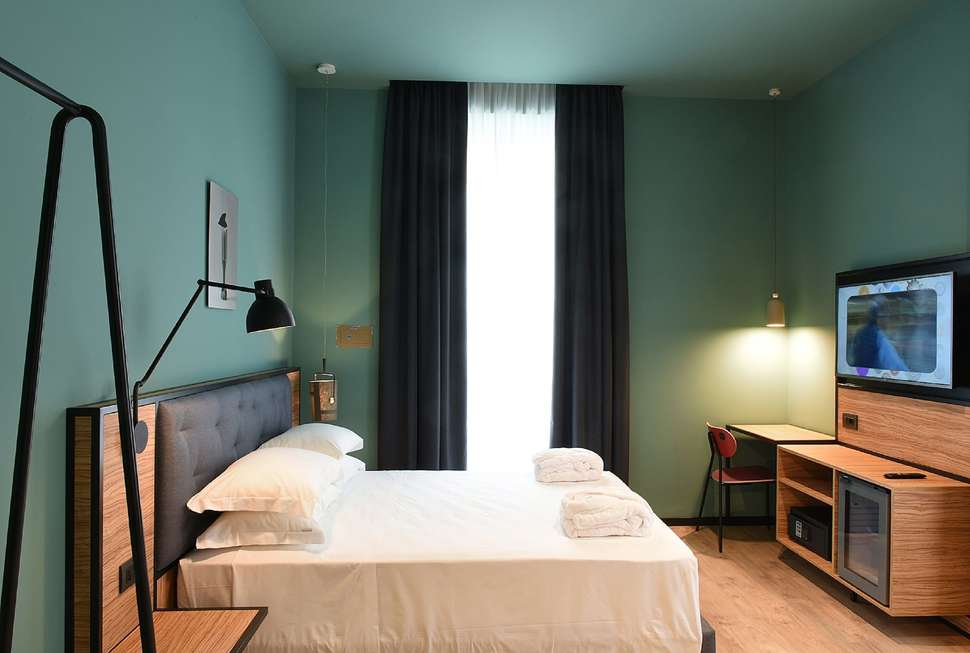 Een foto van The Poet Hotel