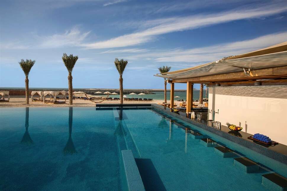 Ein Foto von einer Übersicht des DoubleTree by Hilton Hotel Dubai Jumeirah Beach