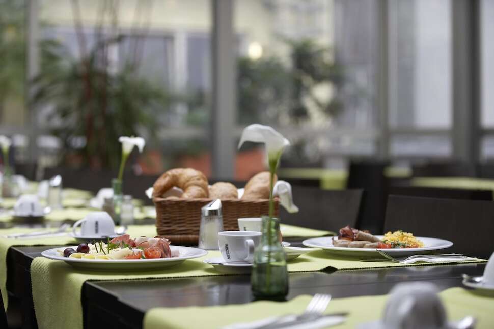 Ein Foto IntercityHotel Wien