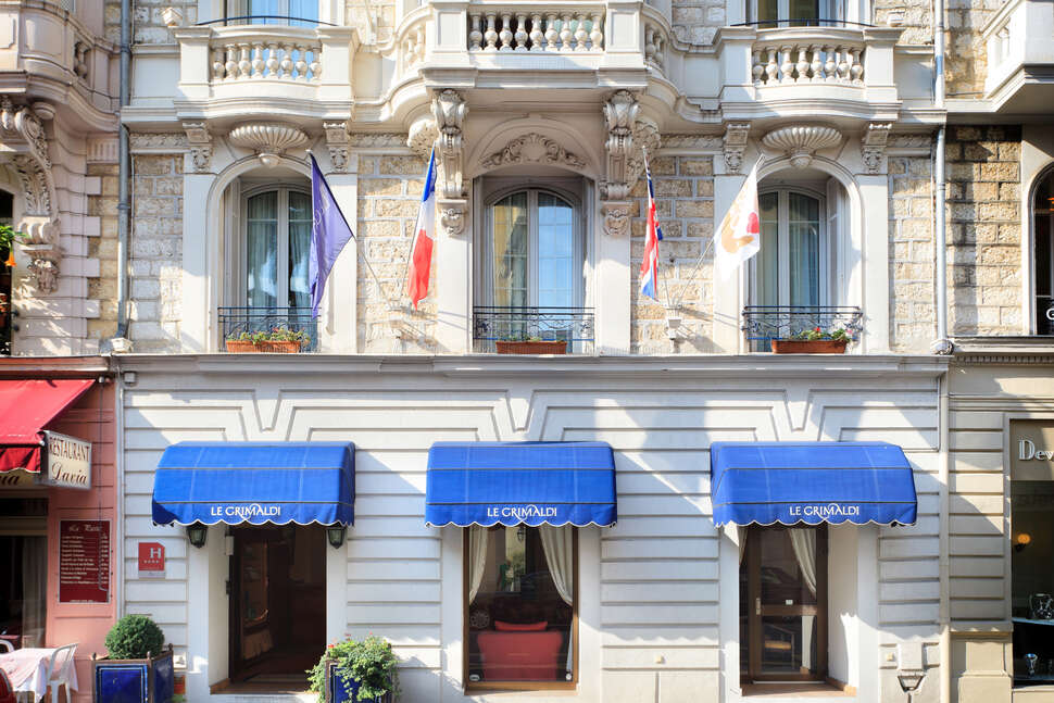 Een foto van de buitenkant van Hotel Le Grimaldi