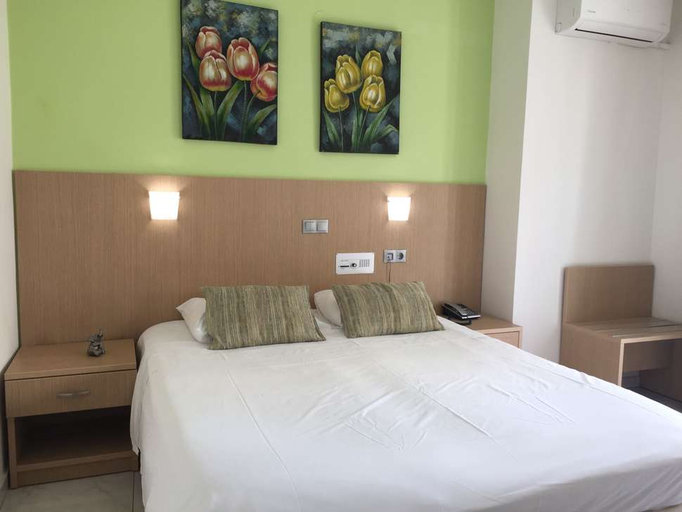 Ein Foto Voula Hotel
