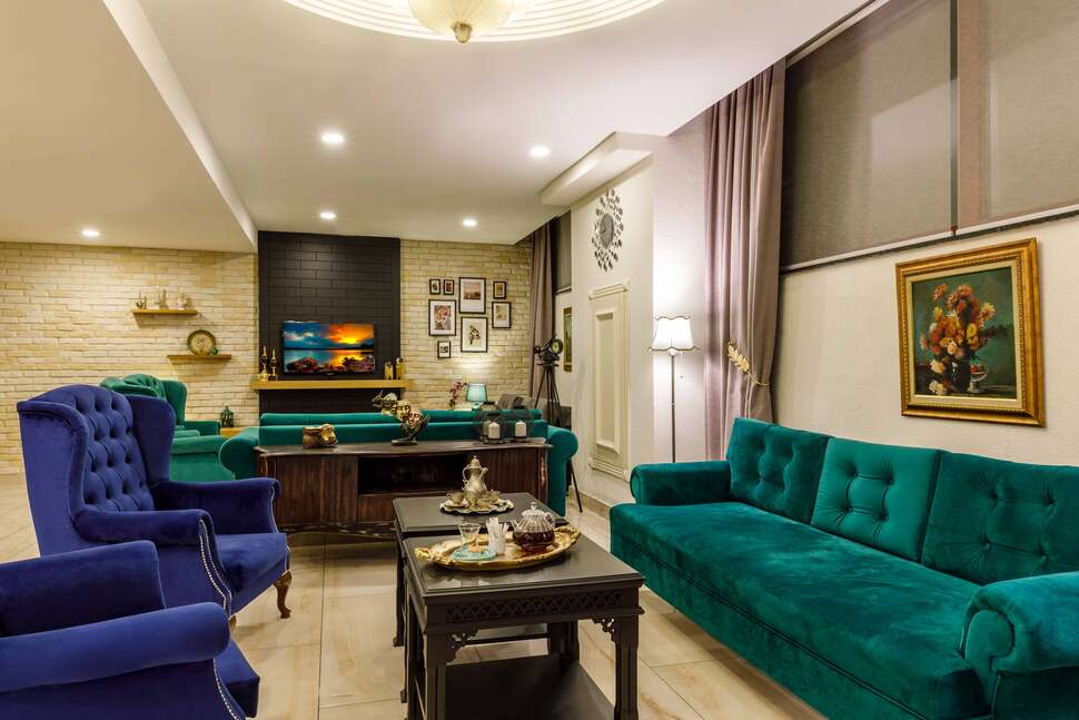 Ein Foto Golden Crown Hotel