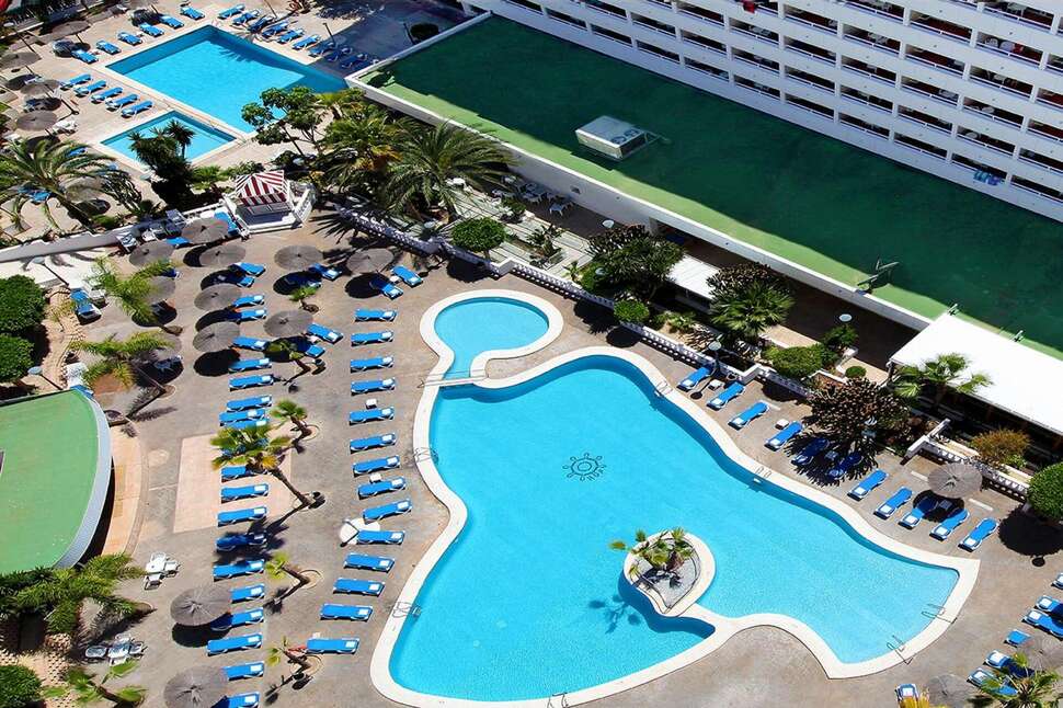 Een foto van het zwembad bij Poseidon Resort