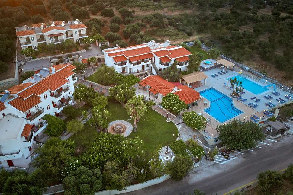 Een foto van het zwembad bij Villa Vicky