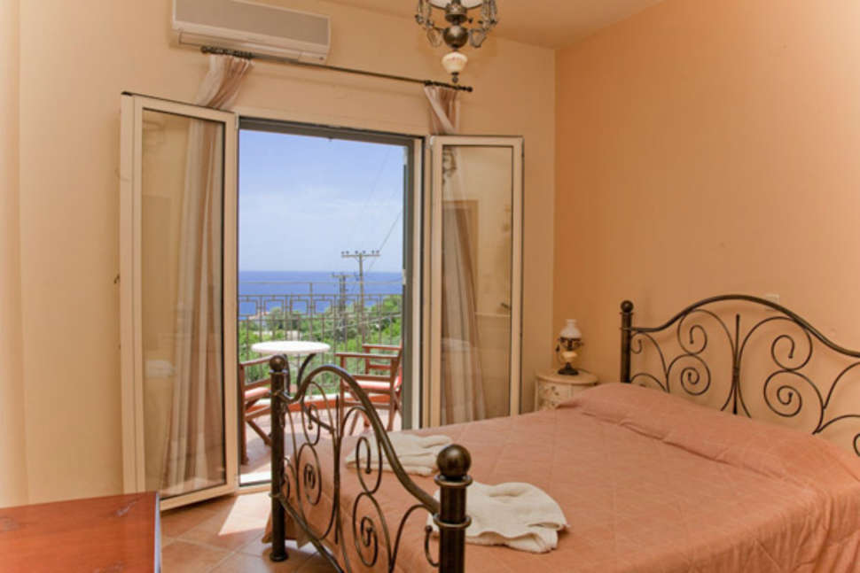 Ein Foto Liocharis Hotel