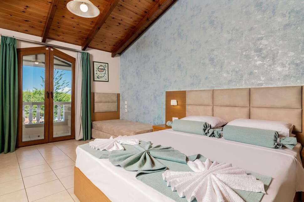 Een foto van Plaka Beach Resort