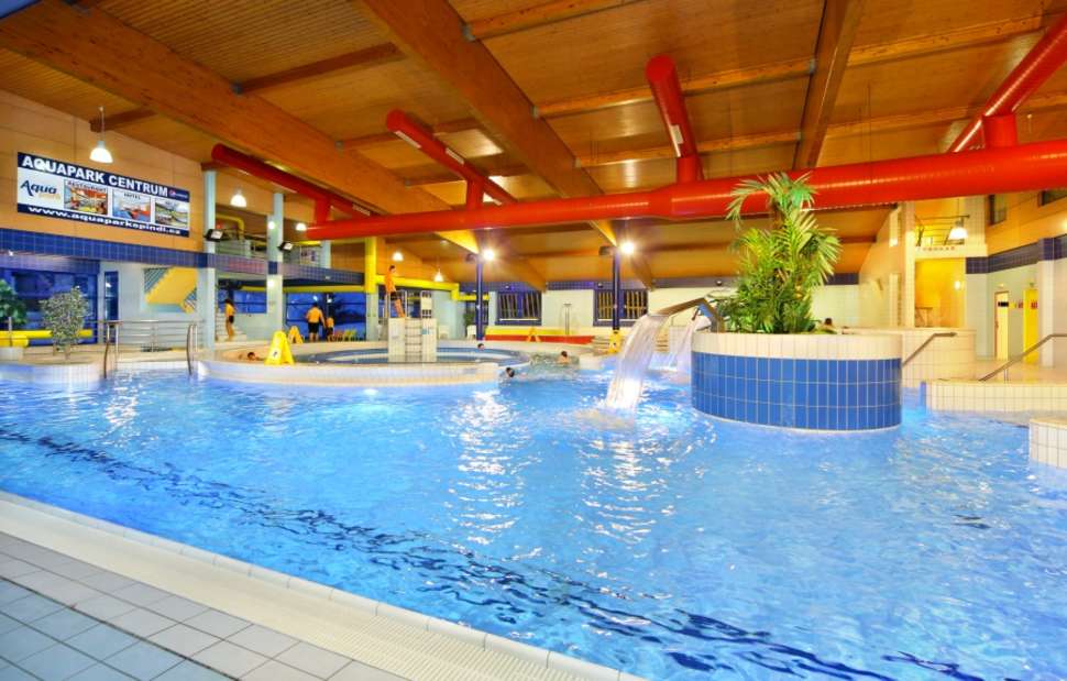 Een foto van het zwembad bij Resort Spindl