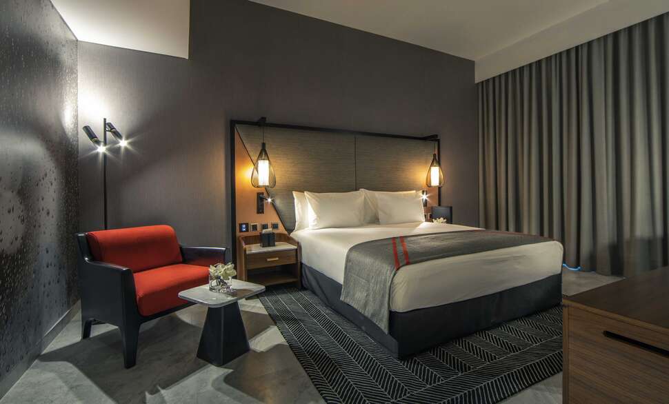 Ein Foto The First Collection Waterfront A Tribute Portfolio Hotel